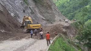 मुग्लिन–नारायणगढ खण्डको वैकल्पिक सडकको ‘ट्रयाक’ खोल्ने कार्य सुरु