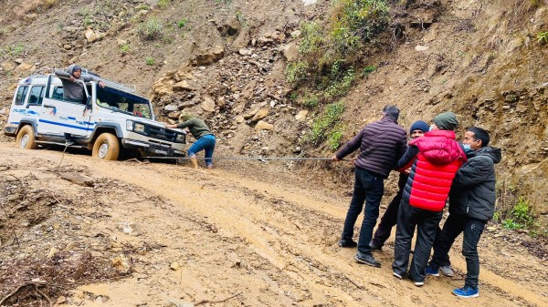 पुष्पलाल लोकमार्गसँग जोडिने सहिद मार्ग, वर्षौँदेखि अलपत्र