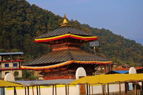 ईशानेश्वर महादेवस्थानमा भक्तजनको भीड