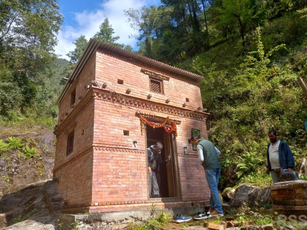 पुनःनिर्माण सुरु भएको तीन वर्षसम्म अलपत्र बन्यो ललितपुरको बालेश्वरी मन्दिर