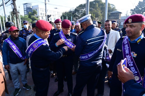 ट्राफिक सप्ताहको पाँचौ दिन : विभिन्न स्थानमा ट्राफिक सचेतनामूलक कार्यक्रम