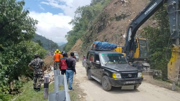 त्रिभुवन राजपथमा सवारी आवागमनको नयाँ समय तालिका लागू