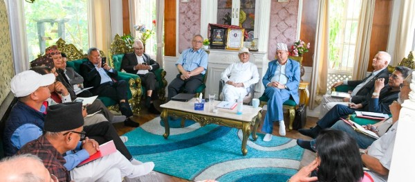 एमाले केन्द्रीय सदस्यको कार्यविभाजनलाई अध्यक्ष र महासचिवले अन्तिमरूप दिने