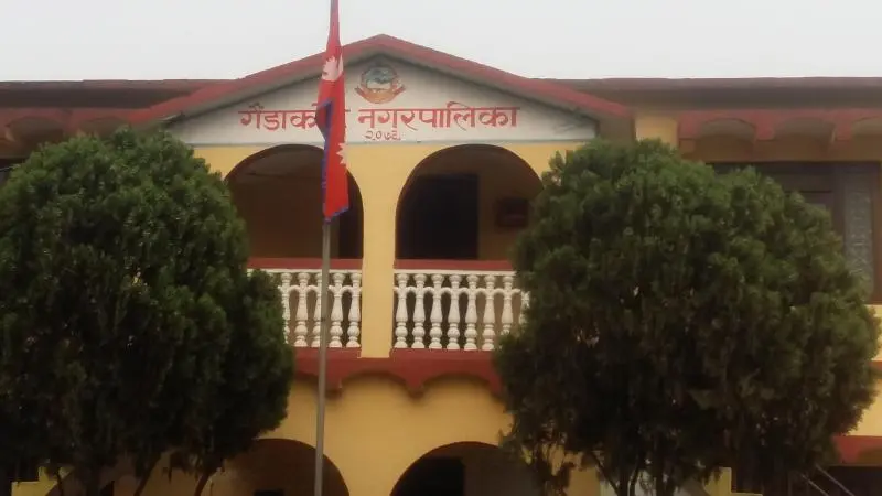 ‘एक विद्यालय एक करेसाबारी’ सञ्चालन गर्दै गैँडाकोट