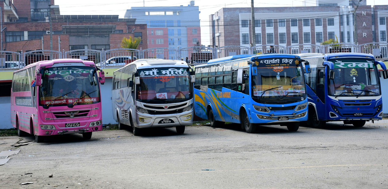 जथाभावी पार्किङ गर्ने १५ वटा रात्रिकालीन बस चालक कारबाहीमा