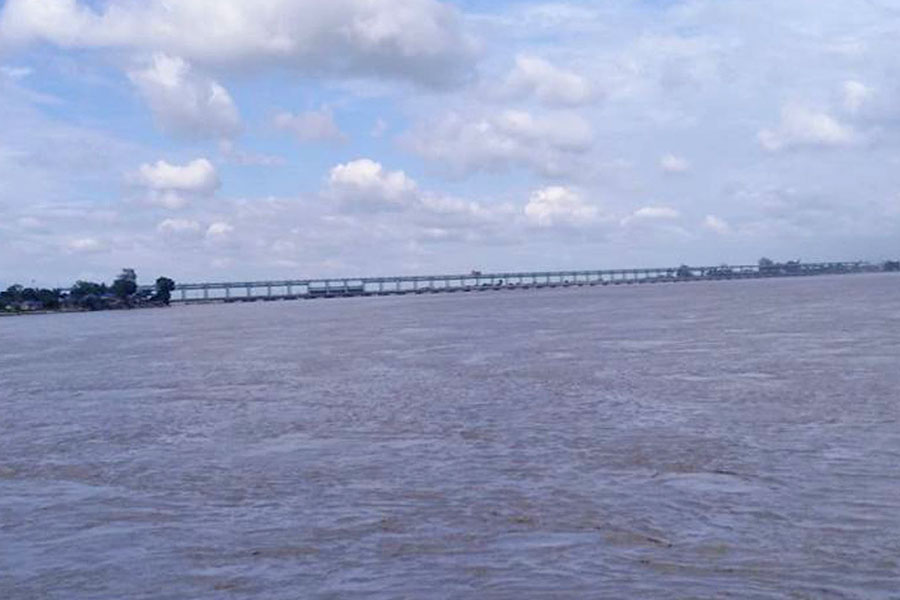 सप्तकोशीमा पानीको बहाव बढेपछि उदयपुरको बेलका उच्च जोखिममा