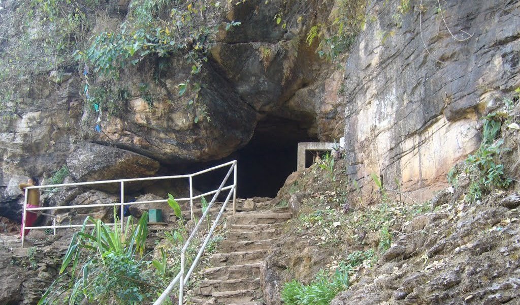 ओझेलमा तनहुँको ऐतिहासिक सिद्ध गुफा