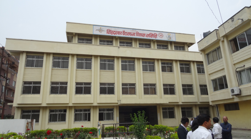 औषधि उत्पादन बढाउँदै सिंहदरबार वैद्यखाना