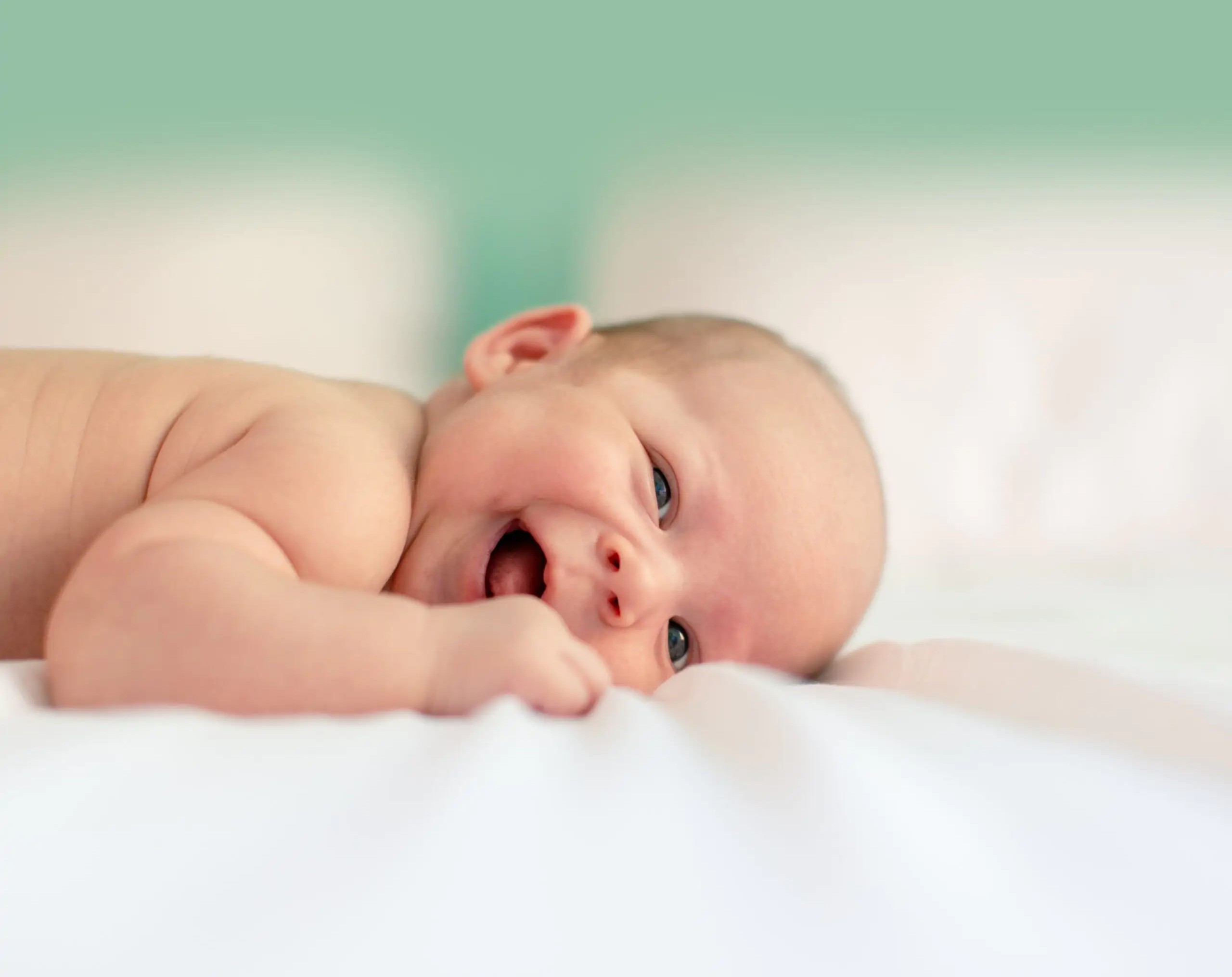 समय अगावै जन्मिएका शिशुको अनिवार्य आँखा परीक्षण गर्न चिकित्सकको सुझाव