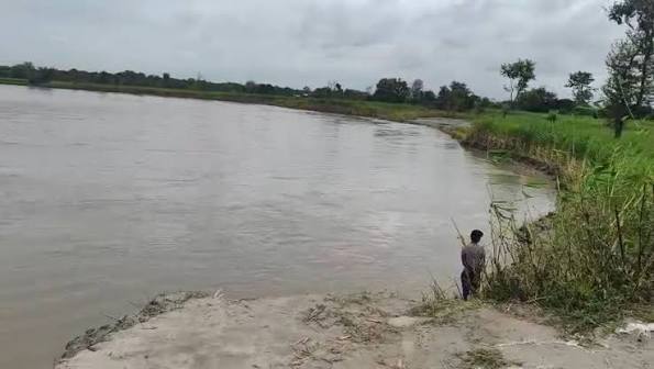 बाढी पसेपछि सुस्तावासी समस्यामा