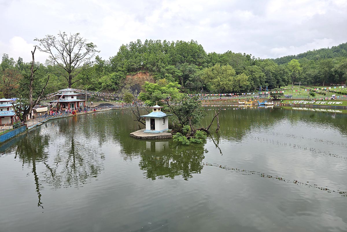 आन्तरिक पर्यटकको रोजाइ बन्दै बाह्रकुने दह