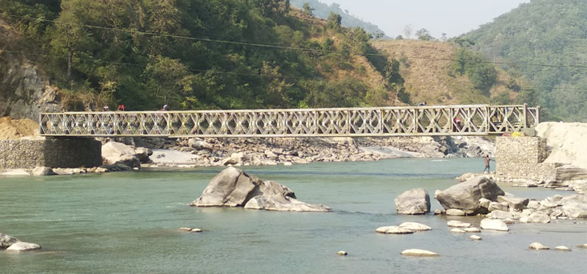 फोक्सिङटारको अस्थायी बेलिब्रिज सञ्चालनमा