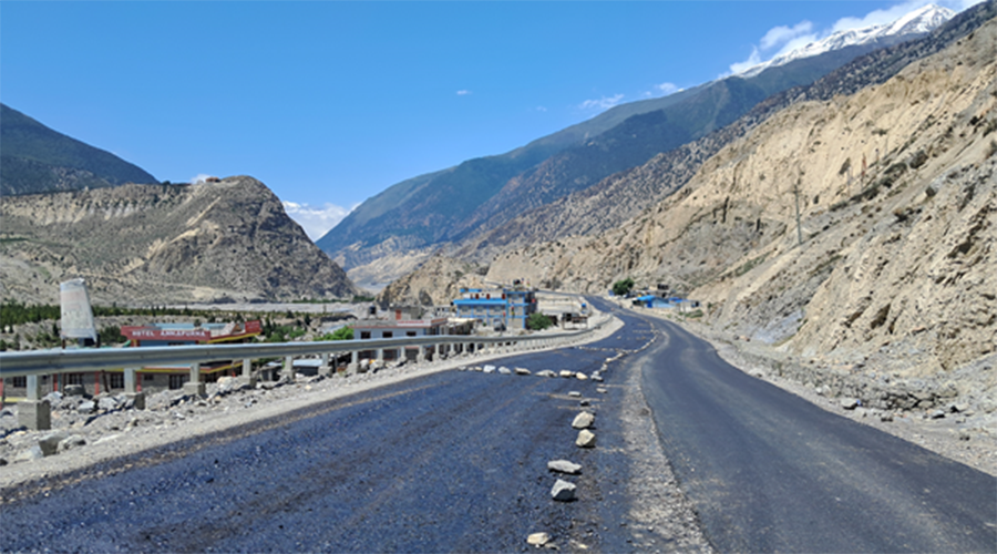 जोमसोम–कोरला सडक आयोजनामा आठ अर्ब २० करोड खर्च, काम अझै अधुरै