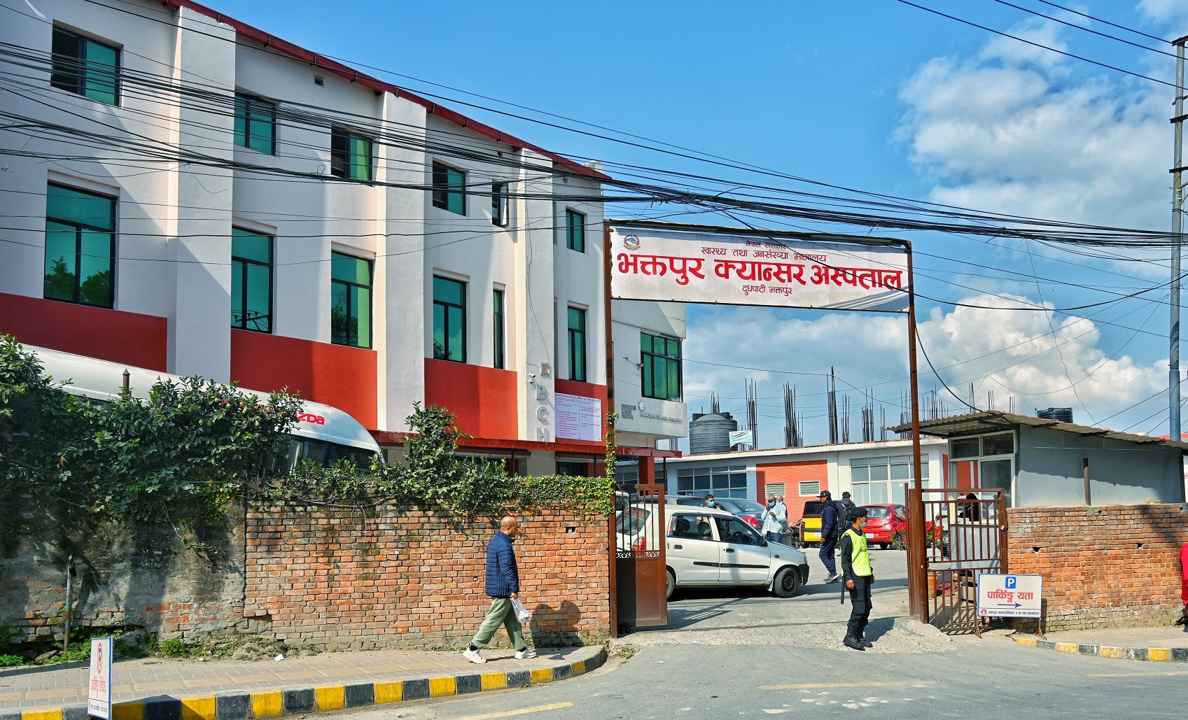 भक्तपुर क्यान्सर अस्पतालमा पूर्वाधार अभावले उपचारमा समस्या