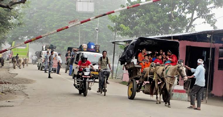 पश्चिमी नाकाबाट नेपाल भित्रिने विदेशी पर्यटक बढे
