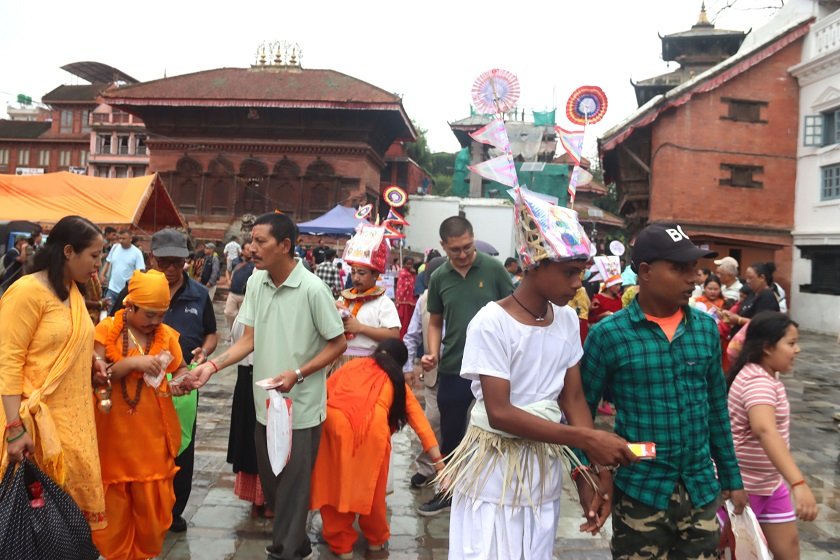 गाईजात्राका अवसरमा राजधानीका टोल टोलबाट सांस्कृतिक झाँकी