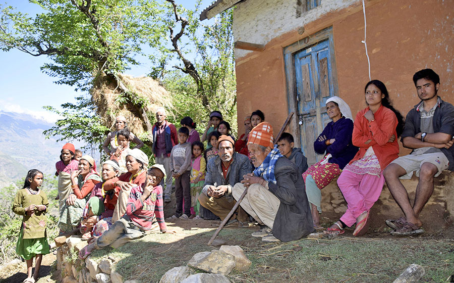 कञ्चनपुरका मुक्त हलियाका माग : पहिले लिखित प्रतिबद्धता, अनि मात्र मतदान