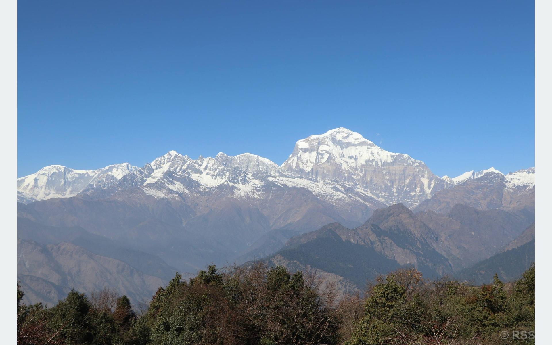 सूर्योदयको दृश्यावलोकन गर्न ‘दर्मिजा भ्यू प्वाइन्ट’