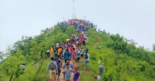 आन्तरिक तथा भारतीय पर्यटकको चहलपहलसँगै पदयात्रा गर्नेको भीड