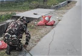 कनकाई पुल नजिक राजमार्गमा शङ्कास्पद वस्तु फेला