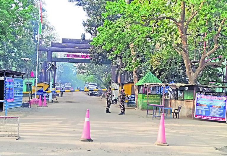 कैलालीका सीमा नाकामा सुरक्षा जाँचमा कडाइ