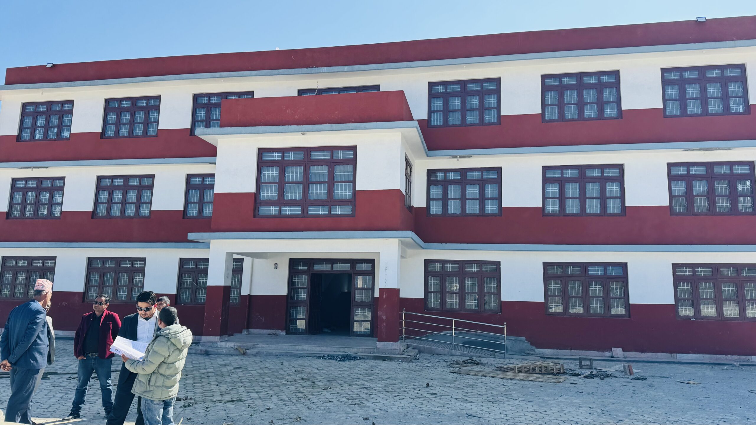 महाशिला गाउँपालिकाको आफ्नै भवनबाट  सेवा सुरु