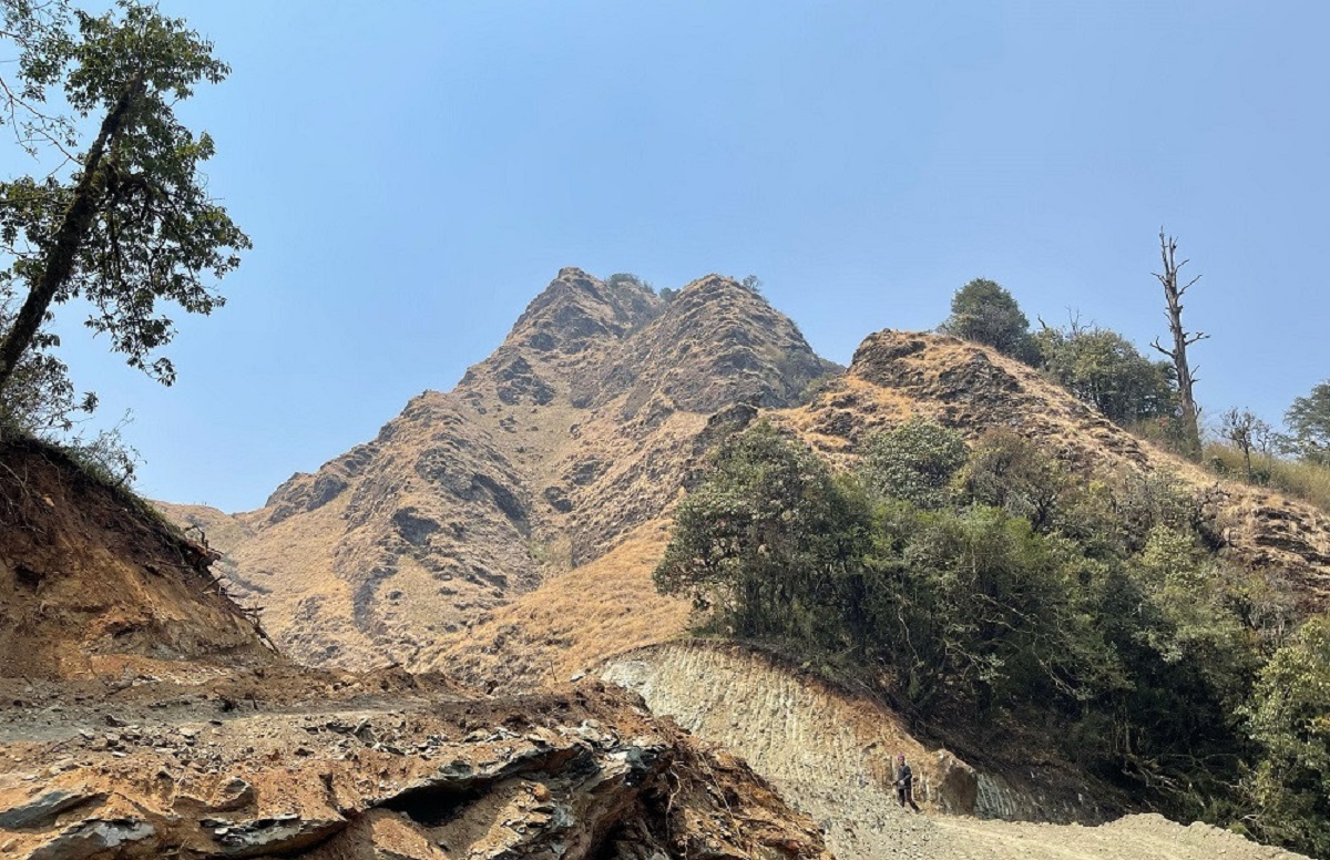 यातायातको सुविधासँगै मालिकाधुरी यात्रा सहज बन्दै