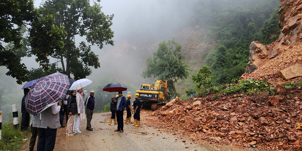 दुई सातापछि मेची राजमार्ग सञ्चालन