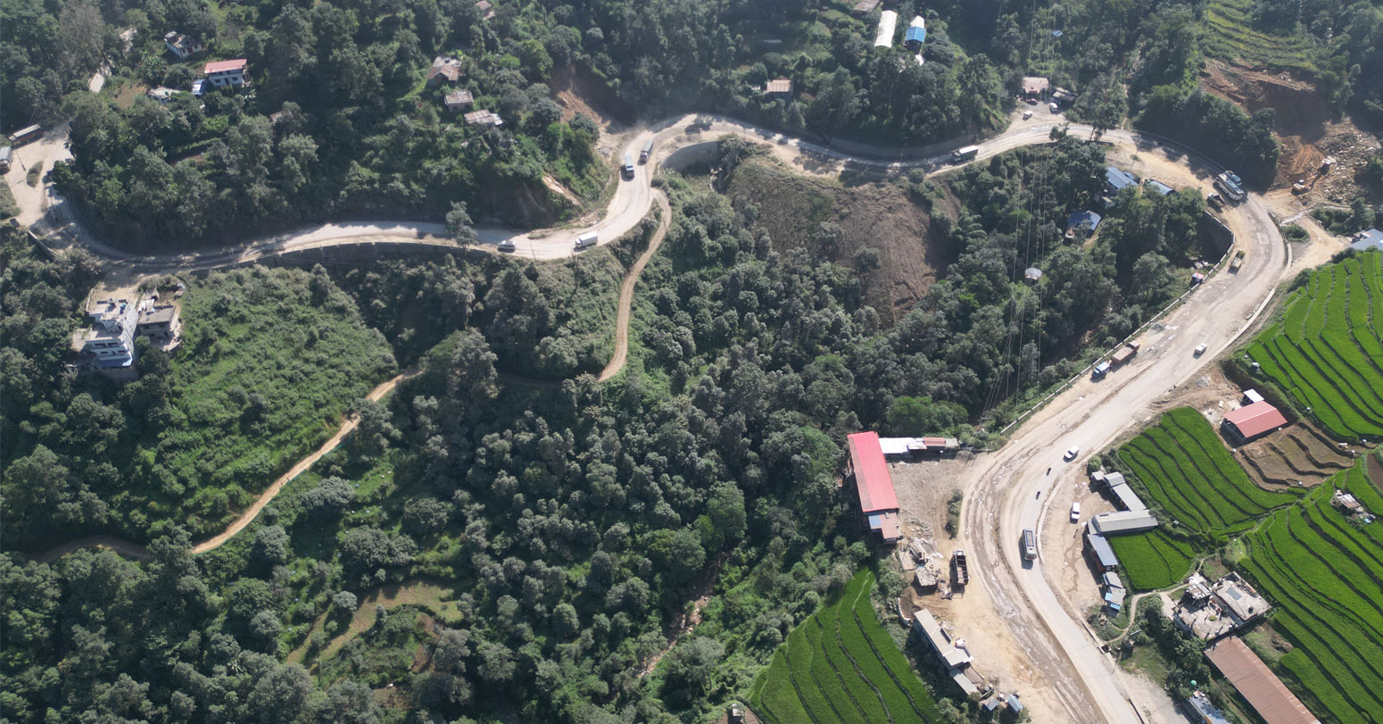 नागढुङ्गा नौबिसे सडक पुस १ गतेसम्म दैनिक पाँच घण्टा बन्द हुने