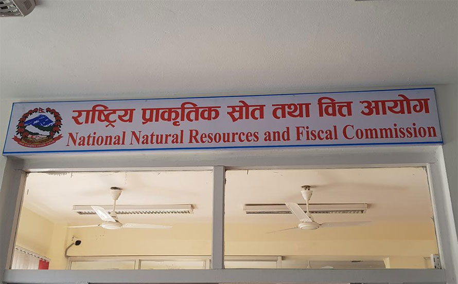 प्रदेश र स्थानीय तहमा अनुदान रकम हस्तान्तरण नहुँदा कार्यान्वयन प्रभावित : वित्त आयोग प्रतिवेदन