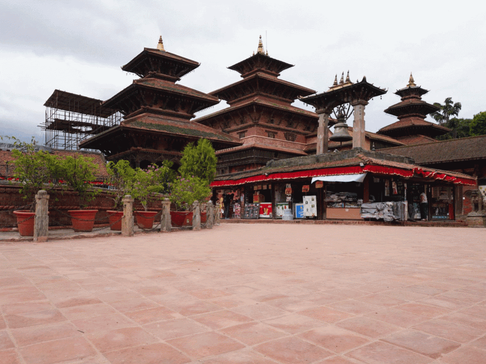 रैथाने इँटा बिछ्याएसगै पाटन दरबार क्षेत्र आकर्षक