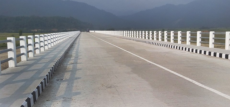 राप्ती नदीमाथिको पुल निर्माण ७५ प्रतिशत सकियो