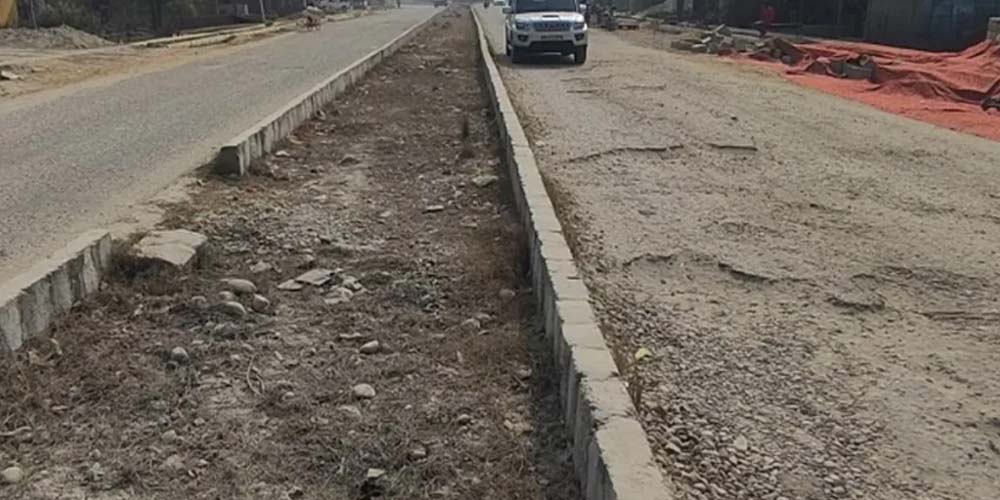 एक हजार ८०० मिटर सडक आठ वर्षदेखि अलपत्र