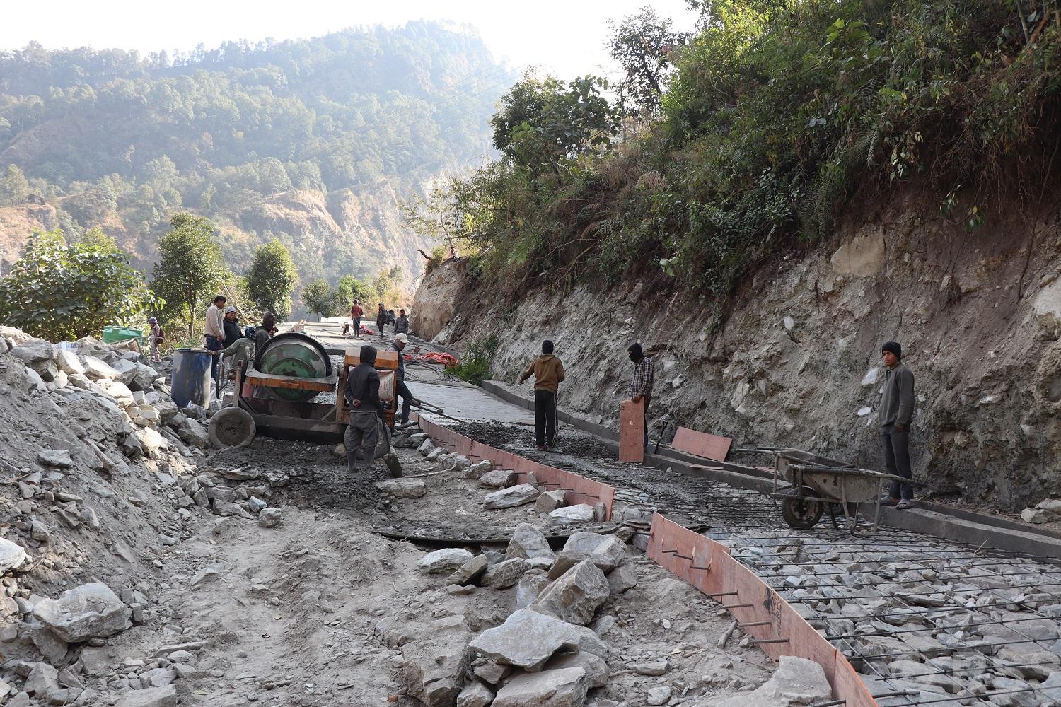 १७ वर्षपछि भिरकाटे–दोवा सडक स्तरोन्नति