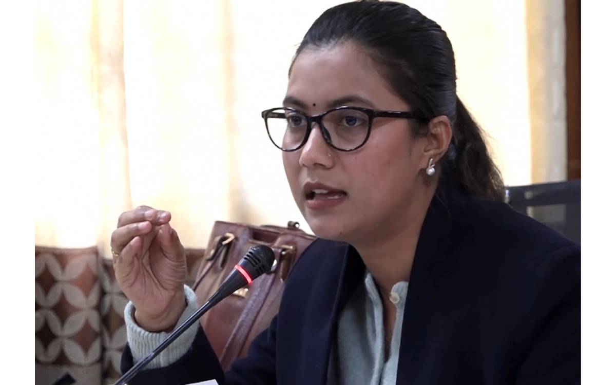 सुधार गर्नुपर्ने कानुन निर्माणमा ध्यान दिन्छौँ : कानुनमन्त्री गौतम