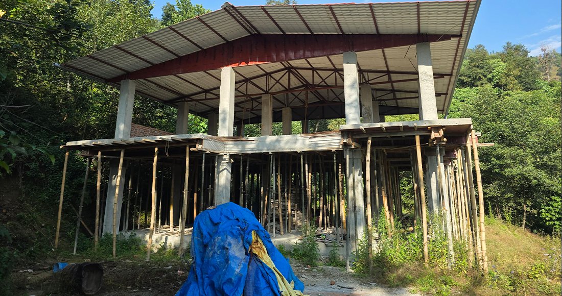 बजेट अभावमा तङ्ग्राम स्वास्थ्यचौकी भवन अधुरै