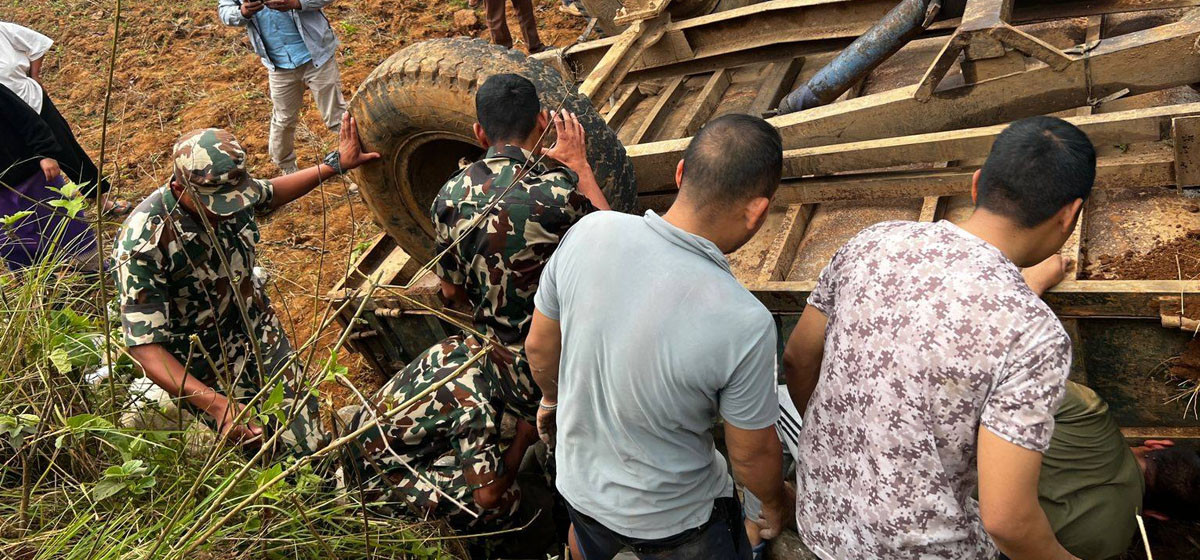 संखुवासभामा ट्याक्टर दुर्घटना : एकको मृत्यु, दुई गम्भीर घाइते